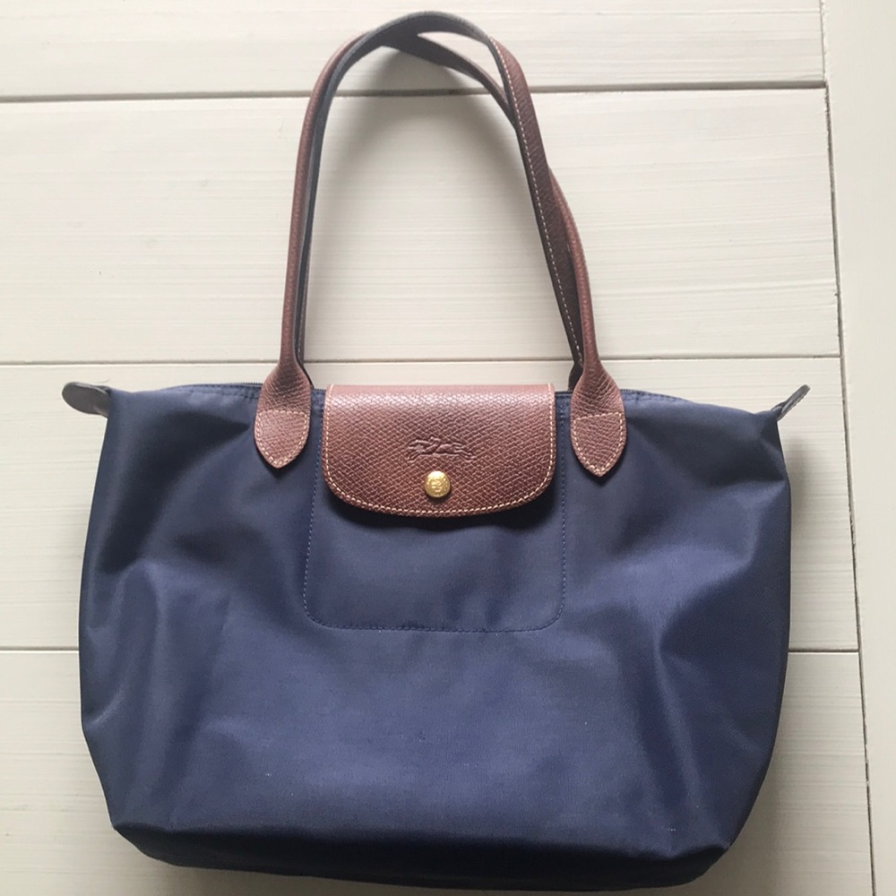 Navy Medium Longchamp Le Pliage